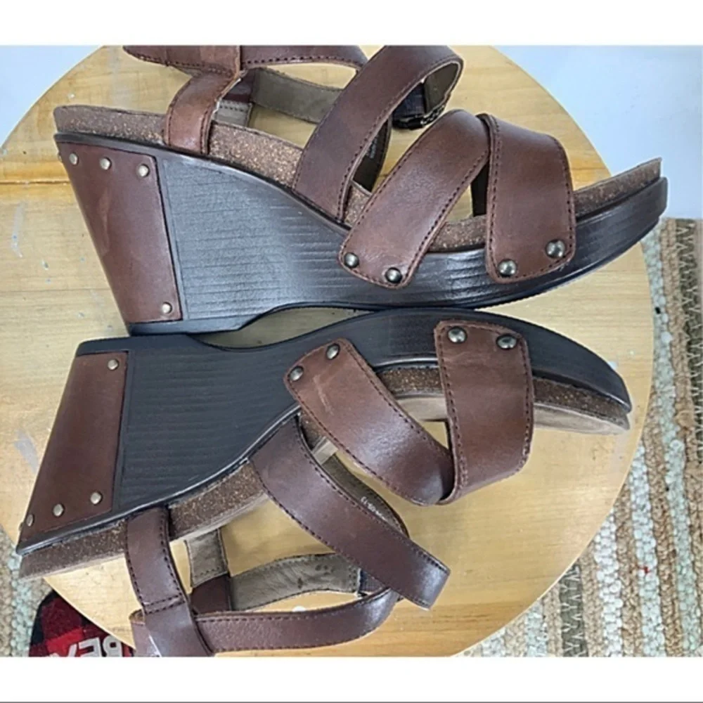 Dansko Freda platform wedge sandal 6 1/2 -7